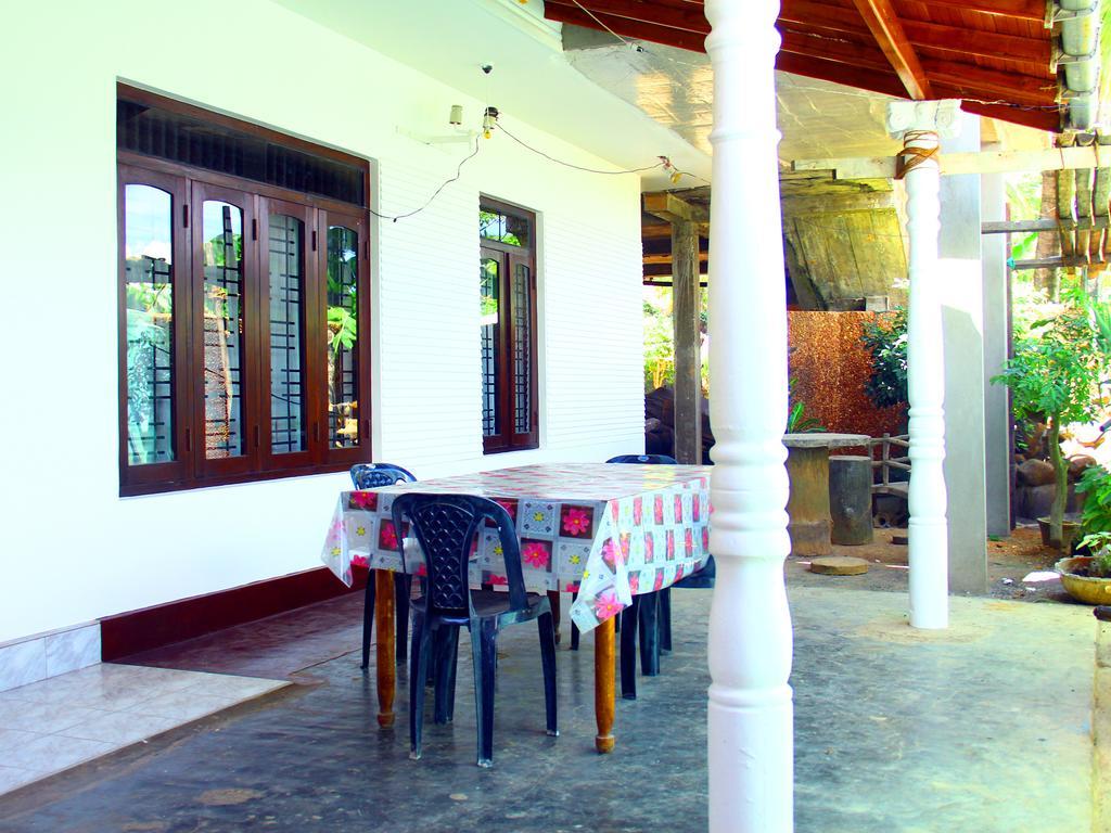 Отель Mirissa Harbour View Экстерьер фото